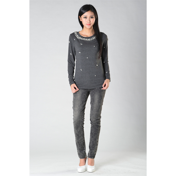 SY011針織長袖訂珠上衣正面效果 SY011針織長袖訂珠上衣正面效果